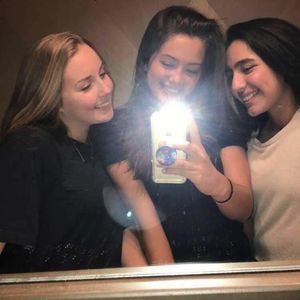 Meet your Posher, Isabella